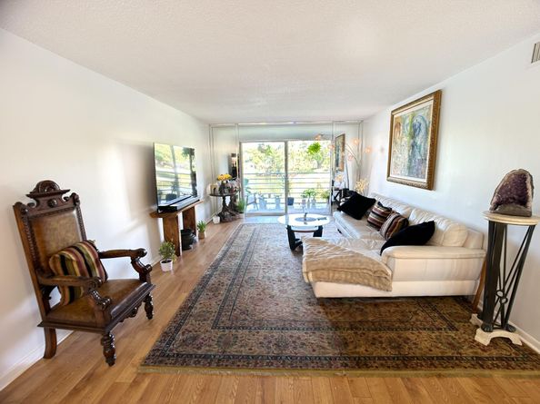 4301 Martinique Cir H2, Coconut Creek FL 33066