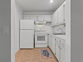 231 Dorchester J, West Palm Beach FL 33417