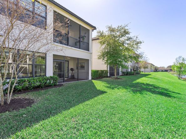 21908 Canadensis Circle 101, Boca Raton FL 33428