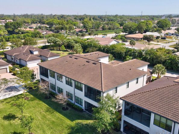 21908 Canadensis Circle 101, Boca Raton FL 33428