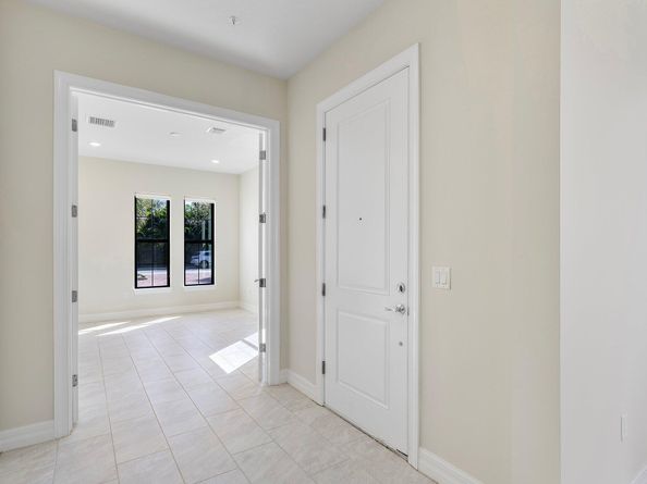 21908 Canadensis Circle 101, Boca Raton FL 33428