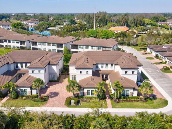 21908 Canadensis Circle 101, Boca Raton FL 33428