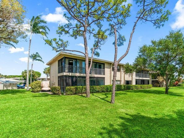 9 Stratford Drive D, Boynton Beach FL 33436