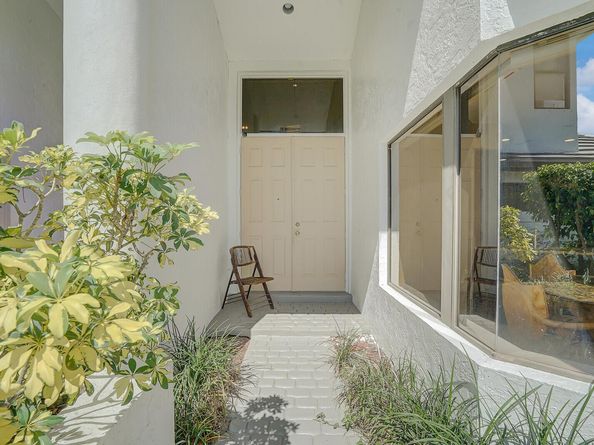 1151 Sand Drift Way C, West Palm Beach FL 33411