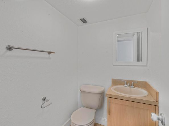 4761 NW 2nd Ave 310, Boca Raton FL 33431