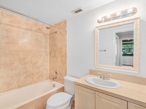 4761 NW 2nd Ave 310, Boca Raton FL 33431