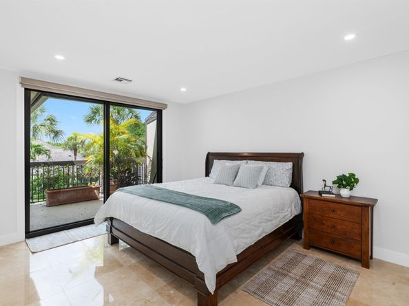 2785 Polo Island Drive J301, Wellington FL 33414