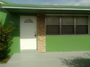 2951 NW 208th Ter, Miami Gardens FL 33056