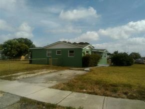 2951 NW 208th Ter, Miami Gardens FL 33056