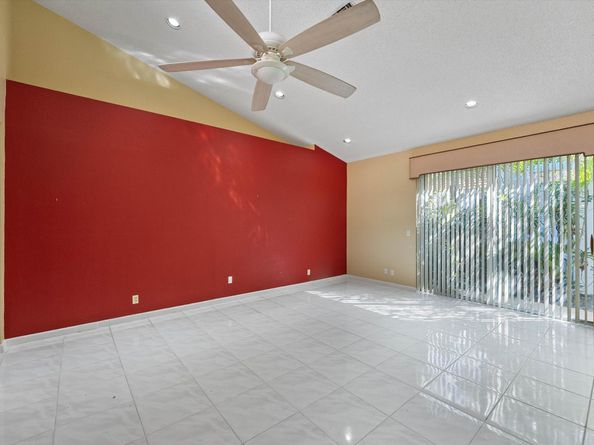 10860 Fairmont Village Drive, Lake Worth FL 33449