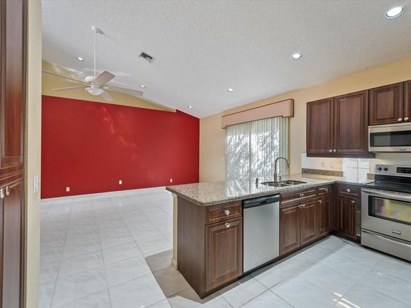 10860 Fairmont Village Drive, Lake Worth FL 33449