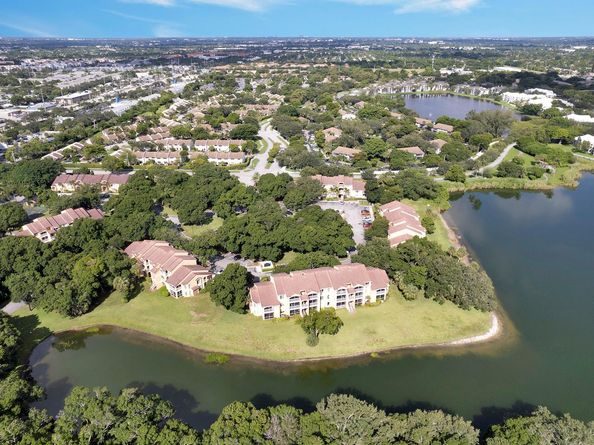 2647 NW 33rd St 2304, Oakland Park FL 33309
