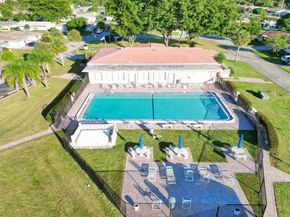 6713 NW 58th Ct, Tamarac FL 33321