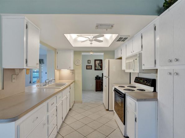 6713 NW 58th Ct, Tamarac FL 33321