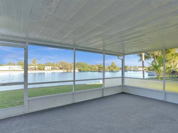 6713 NW 58th Ct, Tamarac FL 33321
