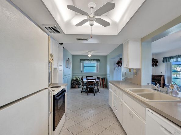 6713 NW 58th Ct, Tamarac FL 33321