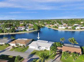 6713 NW 58th Ct, Tamarac FL 33321
