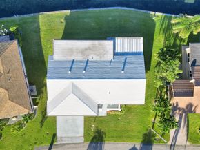 6713 NW 58th Ct, Tamarac FL 33321