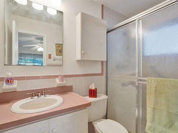 6713 NW 58th Ct, Tamarac FL 33321