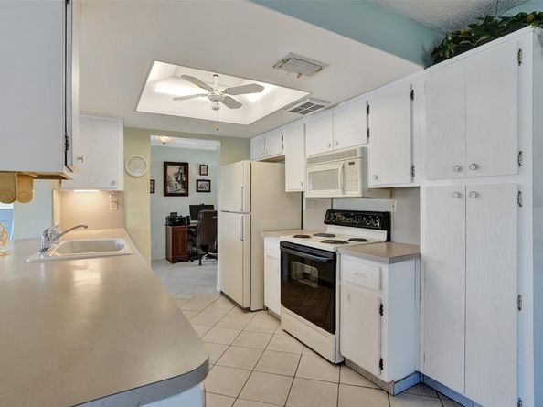 6713 NW 58th Ct, Tamarac FL 33321