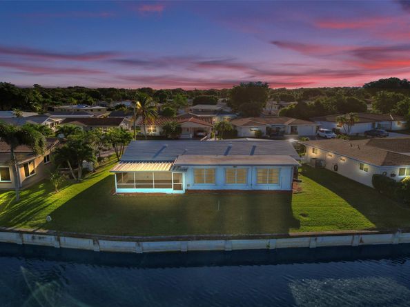 6713 NW 58th Ct, Tamarac FL 33321