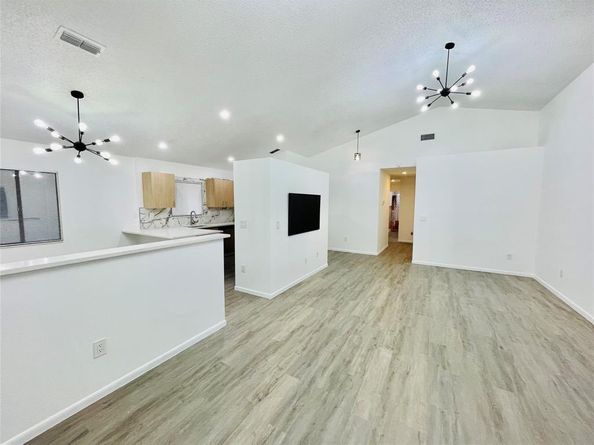 Undisclosed Address #FX-10475945, North Lauderdale FL 33068