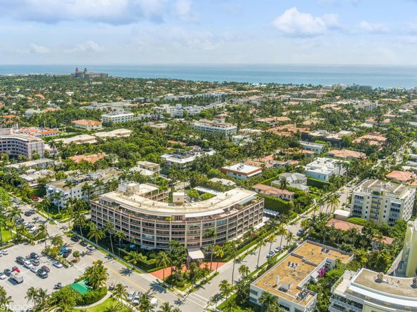 369 S Lake Drive 2b, Palm Beach FL 33480