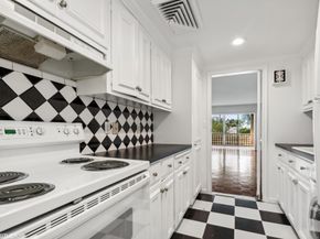 369 S Lake Drive 2b, Palm Beach FL 33480