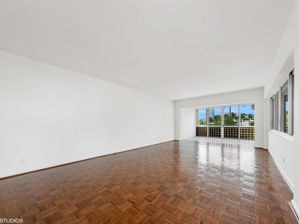 369 S Lake Drive 2b, Palm Beach FL 33480