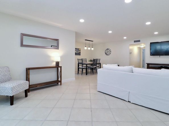 1330 High Point Place N C, Delray Beach FL 33445