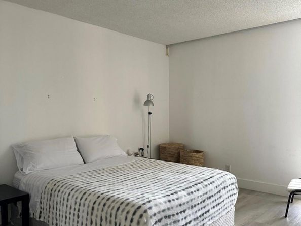 20301 W Country Club Dr 2025, Aventura FL 33180