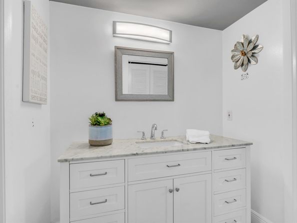 329 Knotty Pine Circle A2, Greenacres FL 33463