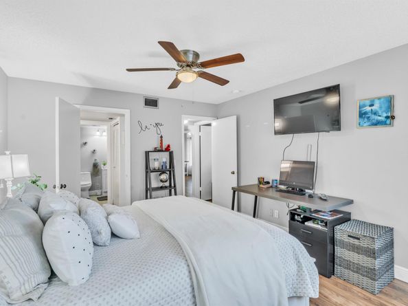 329 Knotty Pine Circle A2, Greenacres FL 33463