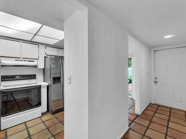 1912 NE 6th Street, Deerfield Beach FL 33441
