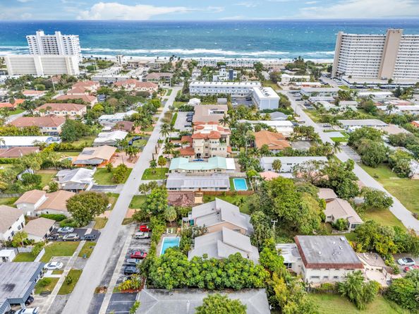 1912 NE 6th Street, Deerfield Beach FL 33441