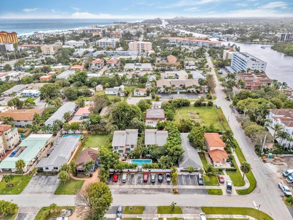 1912 NE 6th Street, Deerfield Beach FL 33441