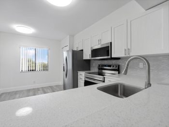 2200 S Cypress Bend Dr