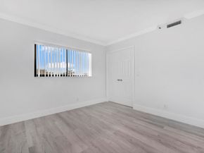 2200 S Cypress Bend Dr 402, Pompano Beach FL 33069