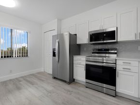 2200 S Cypress Bend Dr 402, Pompano Beach FL 33069