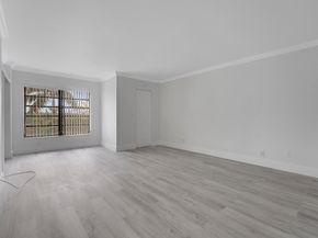 2200 S Cypress Bend Dr 402, Pompano Beach FL 33069
