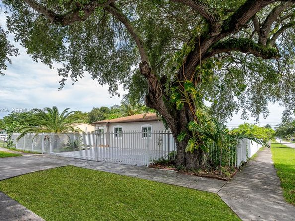 1507 NW 100th Street, Miami FL 33147