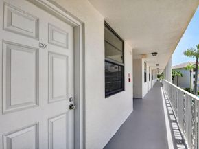 3516 Whitehall Drive 301, West Palm Beach FL 33401