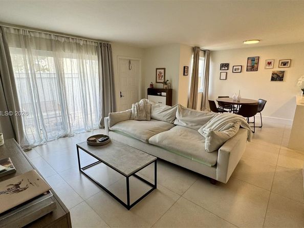 4540 SW 68th Ct Circle 437, Miami FL 33155