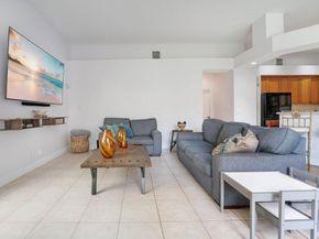 5005 NW 57th Terrace, Coral Springs FL 33067