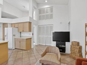 10124 NW 4th Street NW, Plantation FL 33324