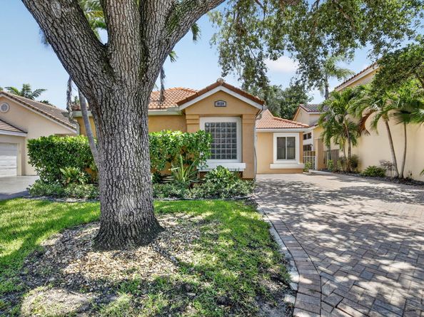 10124 NW 4th Street NW, Plantation FL 33324