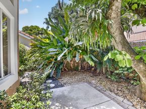 10124 NW 4th Street NW, Plantation FL 33324
