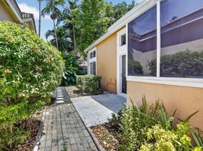 10124 NW 4th Street NW, Plantation FL 33324