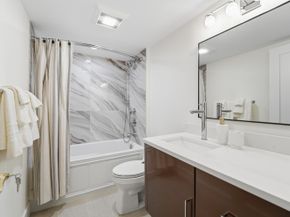 2501 Marina Isle Way 203, Jupiter FL 33477