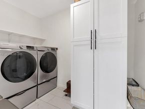 801 NE 19th Terrace, Fort Lauderdale FL 33304